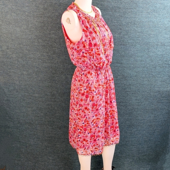 Tahari Seliah Dress Floral With Gold Chain Accents NWT - Picture 9 of 14
